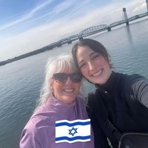 Meet your Posher, Robin